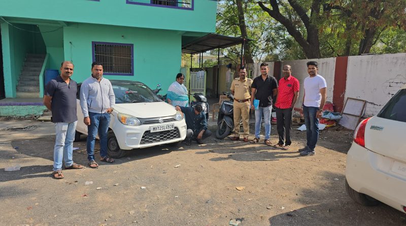 लोणी काळभोर पोलीसांची अवैध हातभट्टी दारु धंद्यांवर कारवाई, २,९५,०००/-रुपयांचा ऐवज केला जप्त. लोणी काळभोर पोलीसांची अवैध हातभट्टी दारु धंद्यांवर कारवाई, २,९५,०००/-रुपयांचा ऐवज केला जप्त.